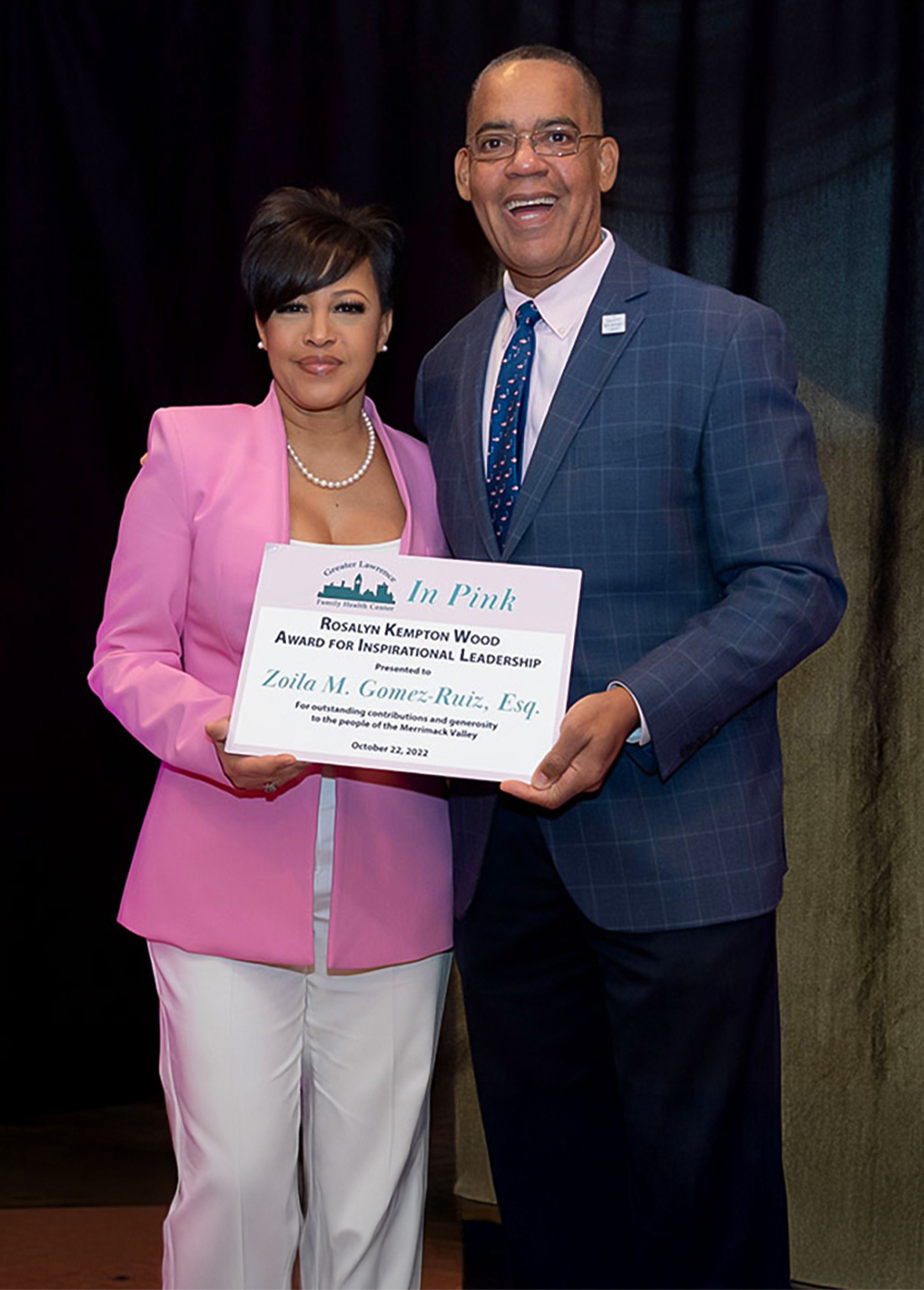zoila-carousel_0003_zoila gomez In Pink Award